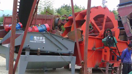 脱水筛生产现场 振动筛 (56).jpg